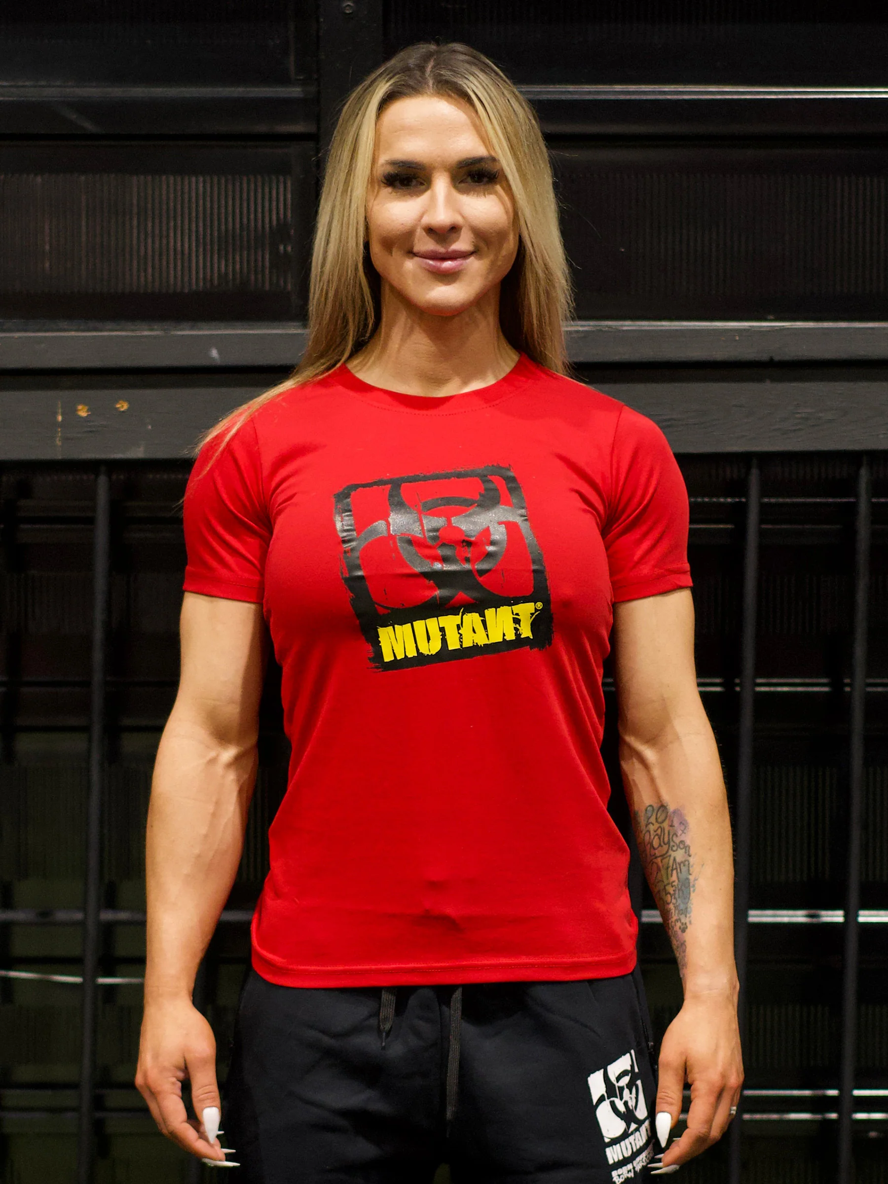 MUTANT® BORN HARDCORE WOMEN’S BOLD GYM T-SHIRT (RED) - Image 3
