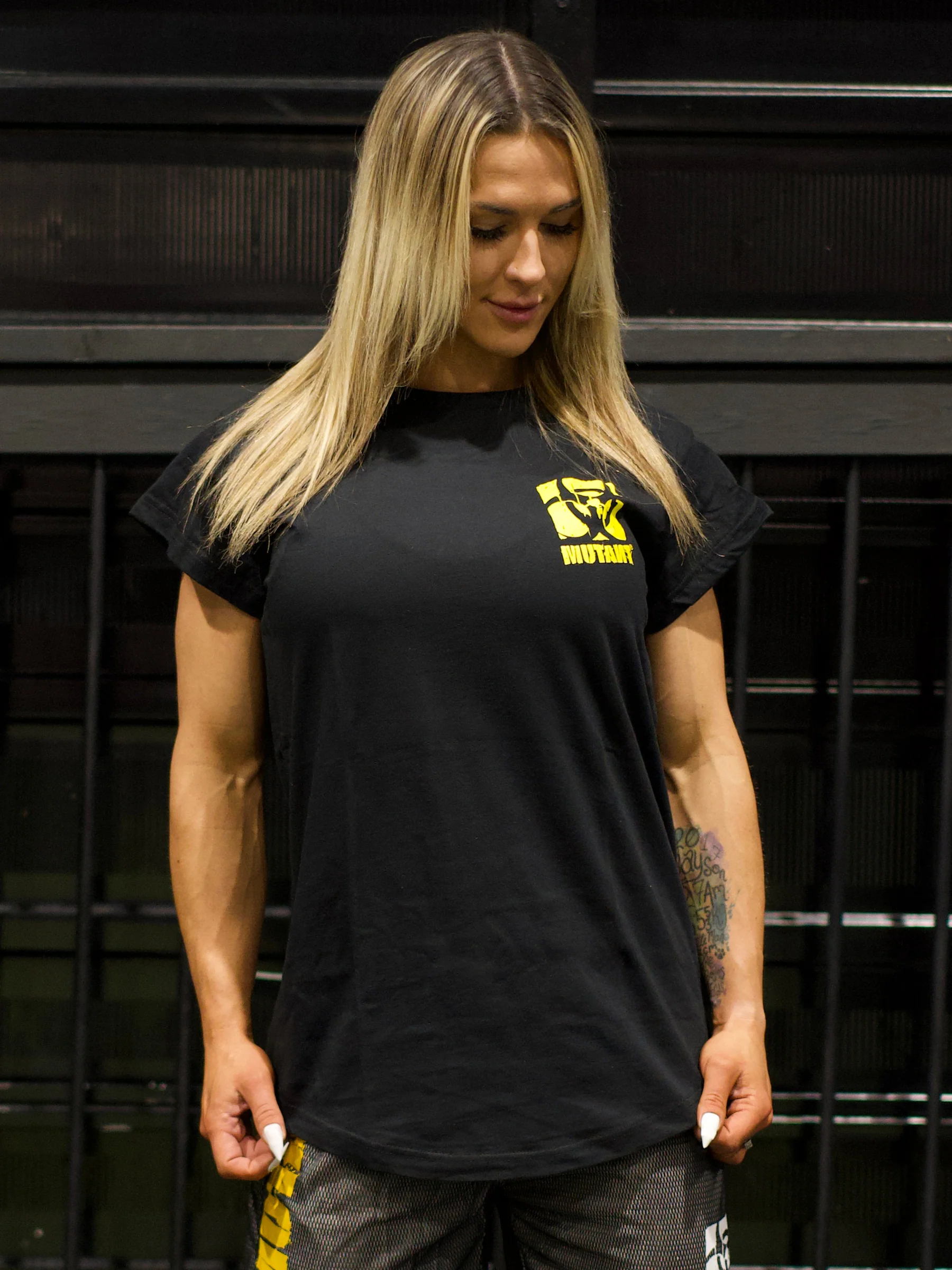 MUTANT® BORN HARDCORE WOMEN’S SKULL CAP SLEEVE GYM SHIRT (BLACK & YELLOW) - Image 3