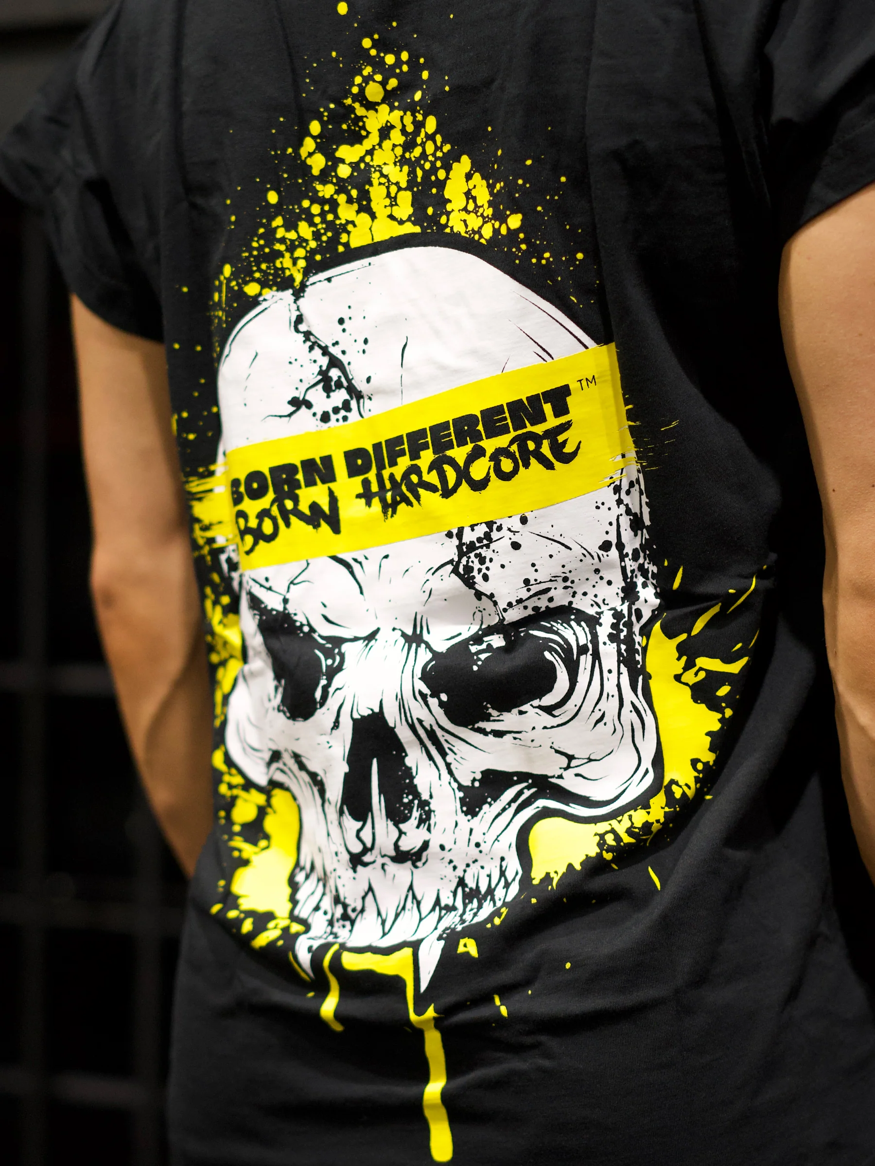 MUTANT® BORN HARDCORE WOMEN’S SKULL CAP SLEEVE GYM SHIRT (BLACK & YELLOW) - Image 5